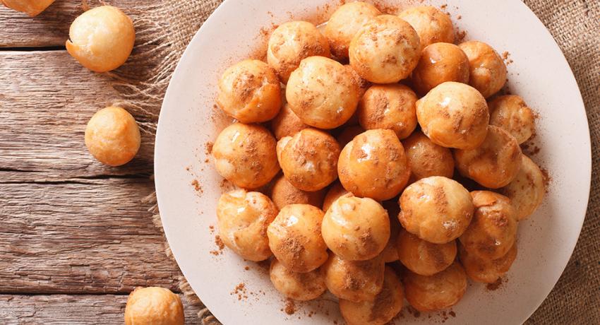 Zvingoi (Honey Puffs)